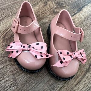 NWT Mini Melissa Pink Dress Shoes with Bow and Velcro Strap